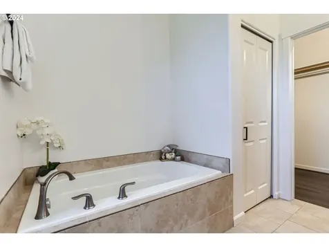 19911 Quaking Aspen Avenue Oregon City OR 97045