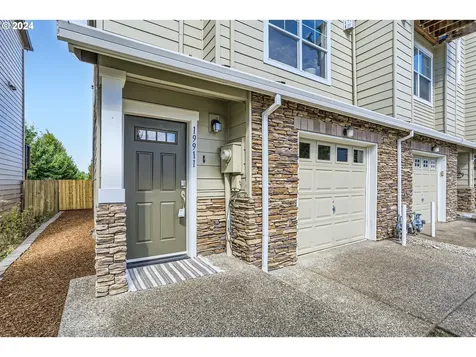 19911 Quaking Aspen Avenue Oregon City OR 97045
