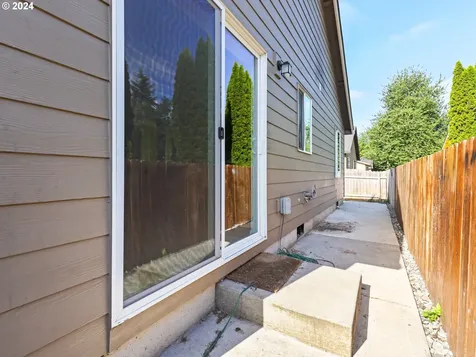 616 NE 2nd Street Battle Ground WA 98604