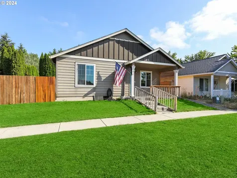 616 NE 2nd Street Battle Ground WA 98604