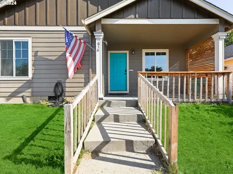 616 NE 2nd Street Battle Ground WA 98604