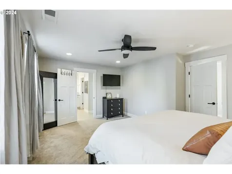 1275 S Quail Hill Place Ridgefield WA 98642