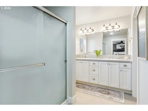 1275 S Quail Hill Place Ridgefield WA 98642