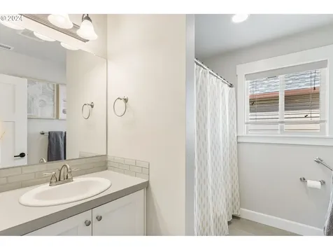 1275 S Quail Hill Place Ridgefield WA 98642