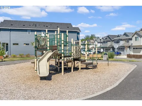 1275 S Quail Hill Place Ridgefield WA 98642