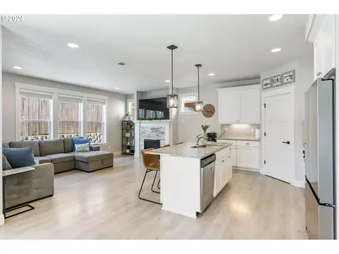 1275 S Quail Hill Place Ridgefield WA 98642