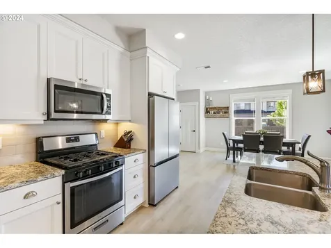 1275 S Quail Hill Place Ridgefield WA 98642
