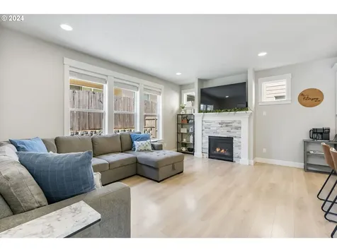1275 S Quail Hill Place Ridgefield WA 98642