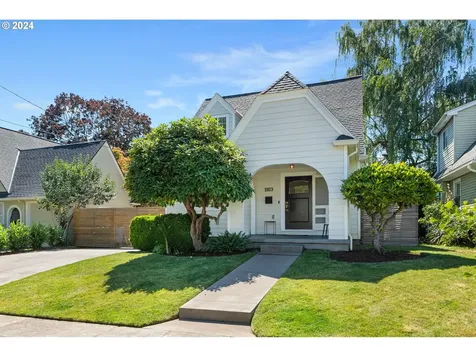 1923 Se 21st Avenue Portland OR 97214