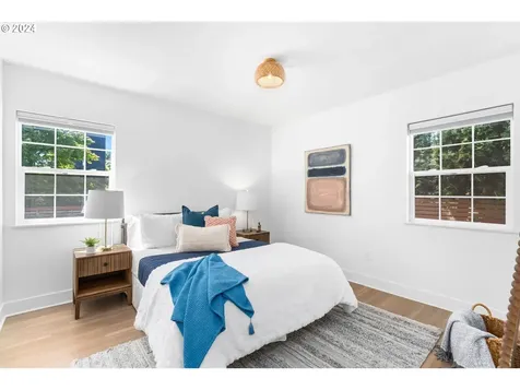 1923 Se 21st Avenue Portland OR 97214