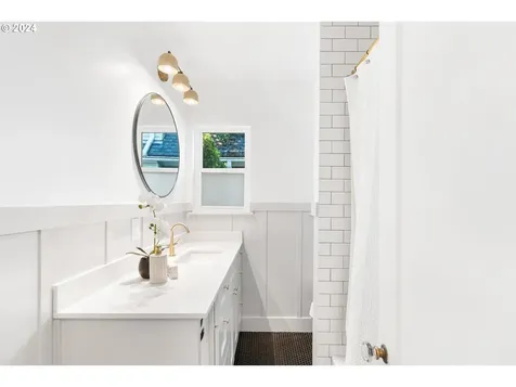1923 Se 21st Avenue Portland OR 97214