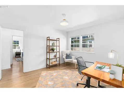1923 Se 21st Avenue Portland OR 97214
