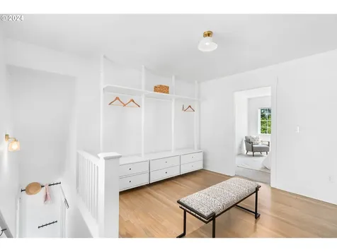 1923 Se 21st Avenue Portland OR 97214