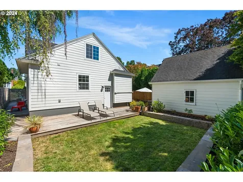 1923 Se 21st Avenue Portland OR 97214