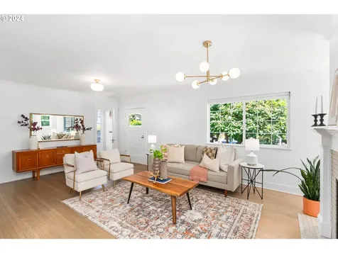1923 Se 21st Avenue Portland OR 97214