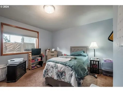 325 Violet Street Lebanon OR 97355