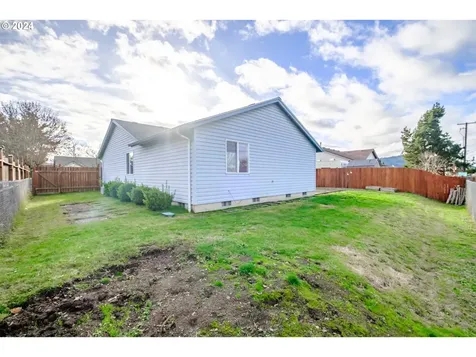 325 Violet Street Lebanon OR 97355