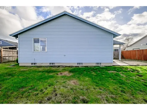 325 Violet Street Lebanon OR 97355