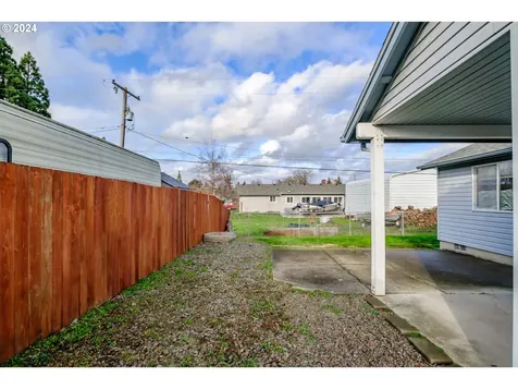 325 Violet Street Lebanon OR 97355