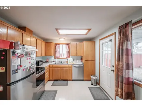 325 Violet Street Lebanon OR 97355