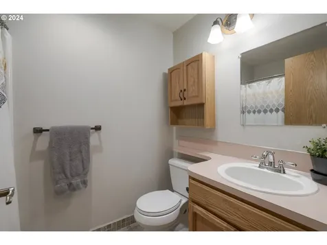 3300 NE 157th Avenue Vancouver WA 98682