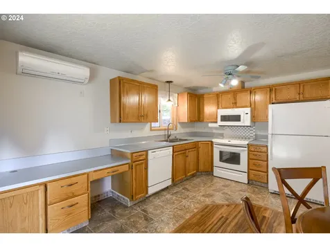 3300 NE 157th Avenue Vancouver WA 98682