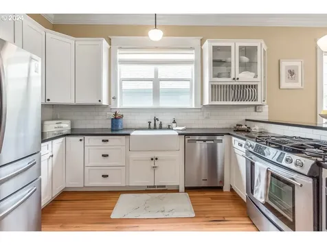603 Ne Webster Street Portland OR 97211