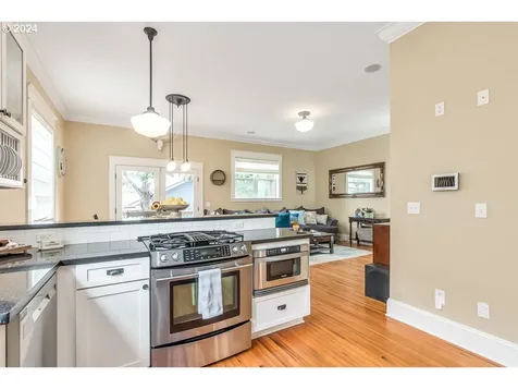 603 Ne Webster Street Portland OR 97211