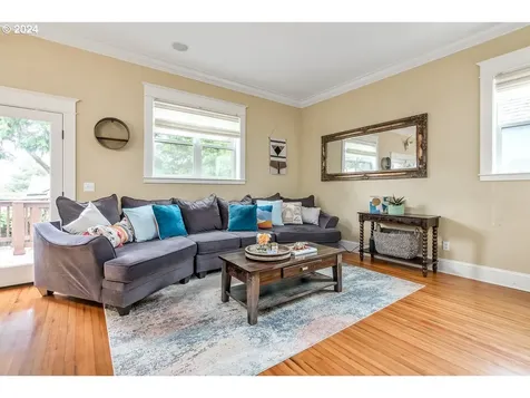 603 Ne Webster Street Portland OR 97211