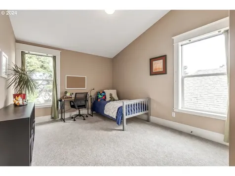 603 Ne Webster Street Portland OR 97211