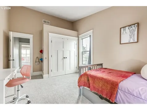 603 Ne Webster Street Portland OR 97211