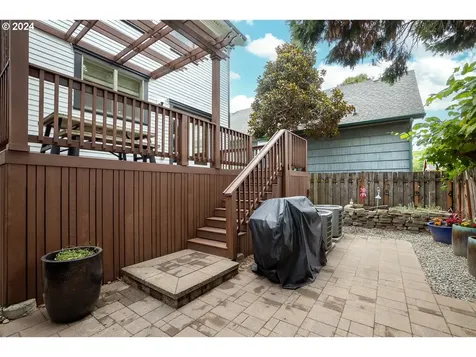 603 Ne Webster Street Portland OR 97211