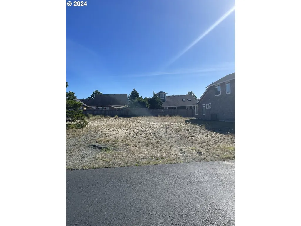 Pinyon Drive Manzanita OR 97130