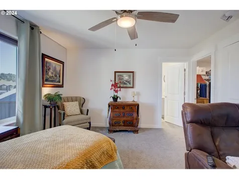 258 Ne Bramble Street Winston OR 97496