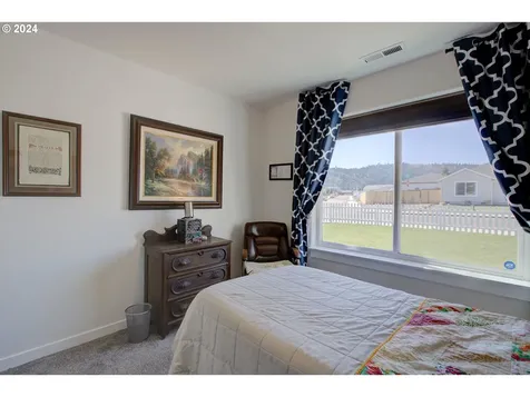 258 Ne Bramble Street Winston OR 97496