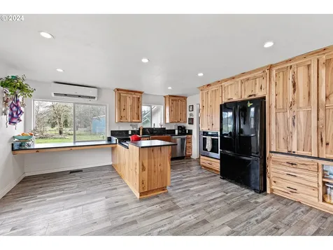 31579 Gowdyville Road Cottage Grove OR 97424