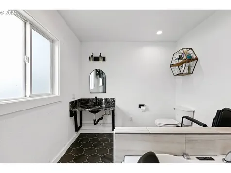 31579 Gowdyville Road Cottage Grove OR 97424