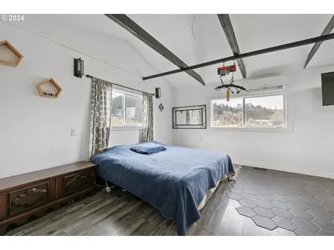 31579 Gowdyville Road Cottage Grove OR 97424
