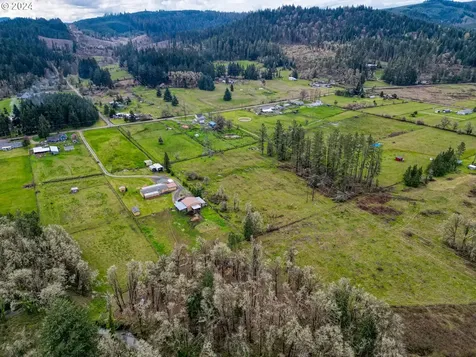 31579 Gowdyville Road Cottage Grove OR 97424