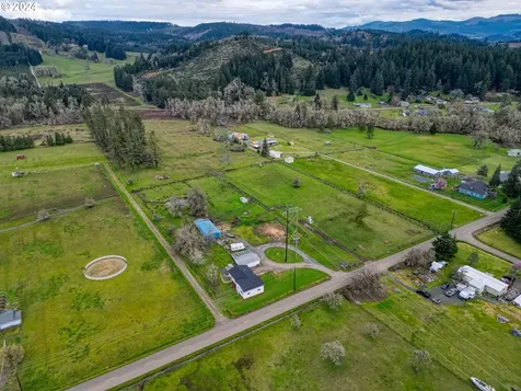31579 Gowdyville Road Cottage Grove OR 97424