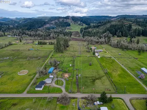31579 Gowdyville Road Cottage Grove OR 97424