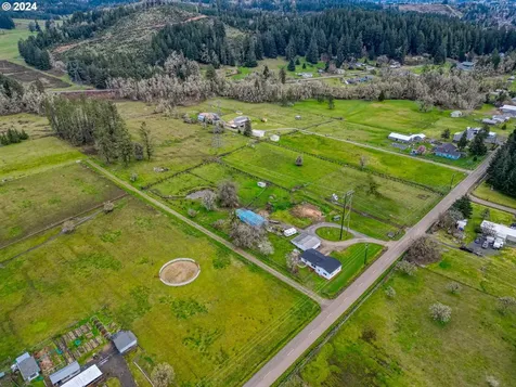 31579 Gowdyville Road Cottage Grove OR 97424