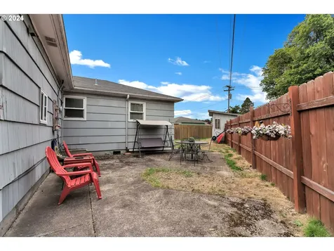 1159 19th Avenue Longview WA 98632