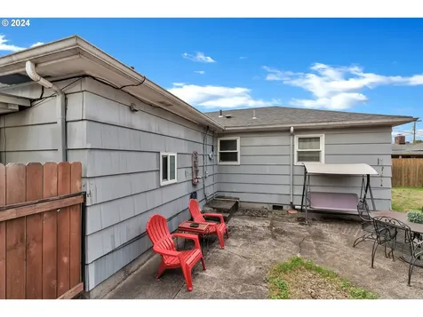 1159 19th Avenue Longview WA 98632