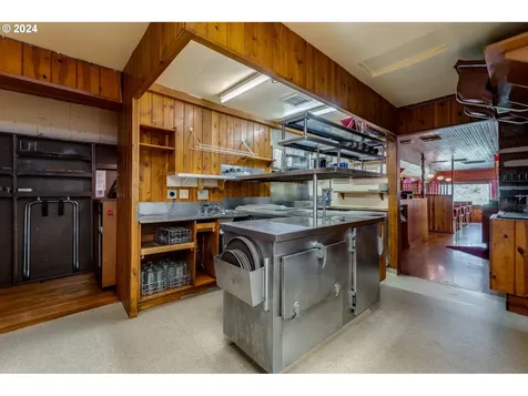 1325 E Hist Columbia River Highway Troutdale OR 97060