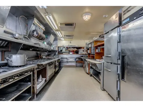 1325 E Hist Columbia River Highway Troutdale OR 97060