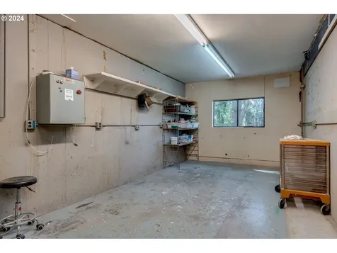 1325 E Hist Columbia River Highway Troutdale OR 97060