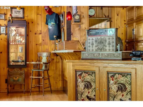 1325 E Hist Columbia River Highway Troutdale OR 97060