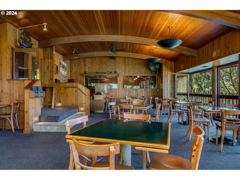 1325 E Hist Columbia River Highway Troutdale OR 97060