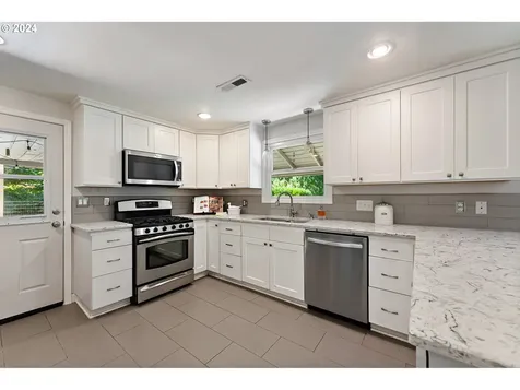 1630 Shadow Wood Drive West Linn OR 97068